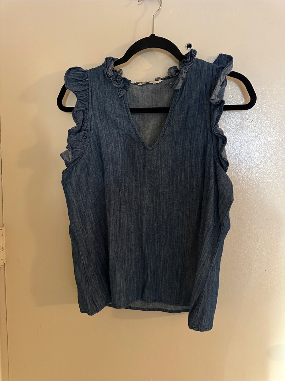 Punto Blanco Blue Denim Cotton V-Neck Ruffle Sleeveless Blouse Women's M